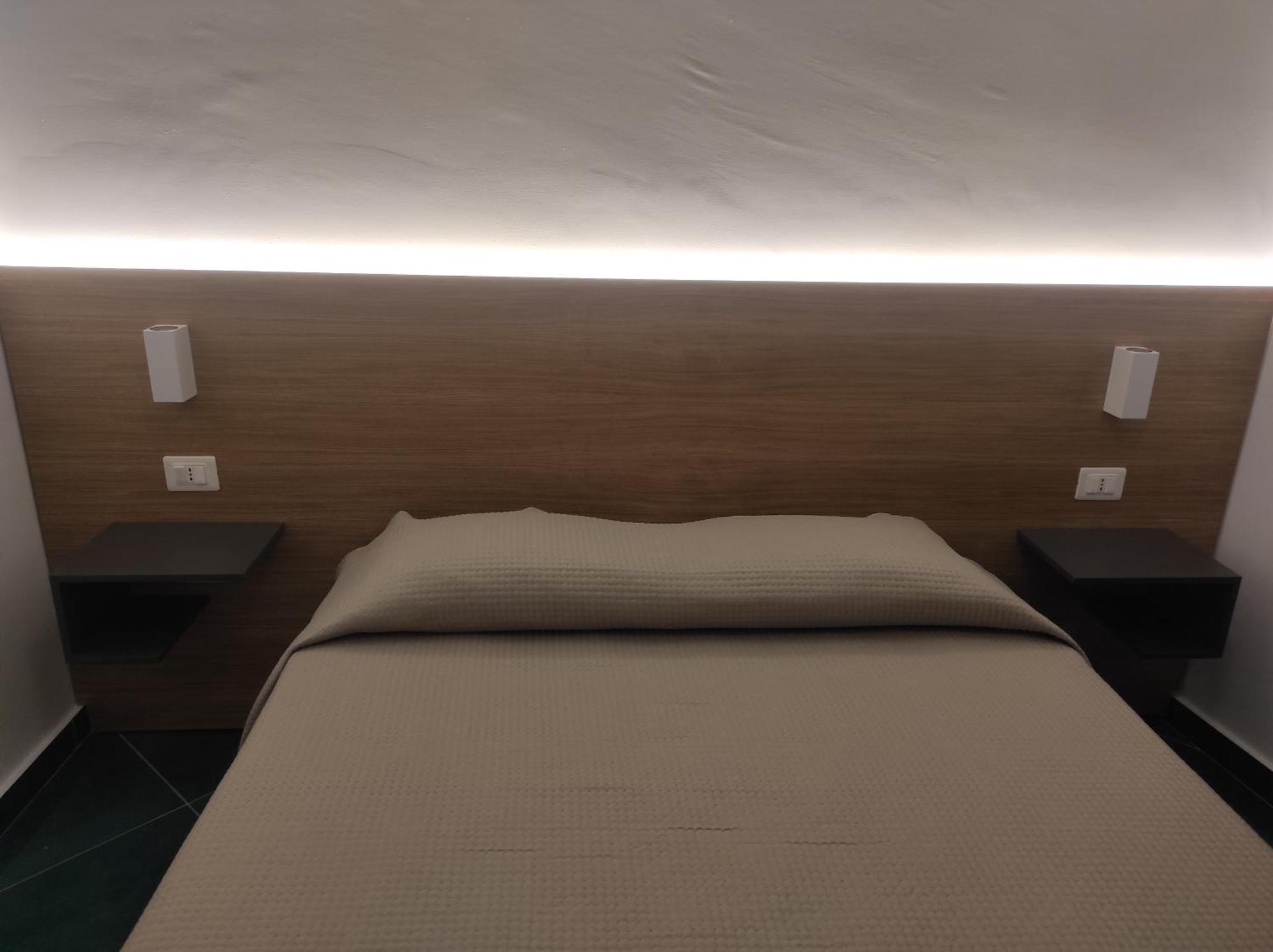 Residenza Porta Romana Тропеа Екстериор снимка