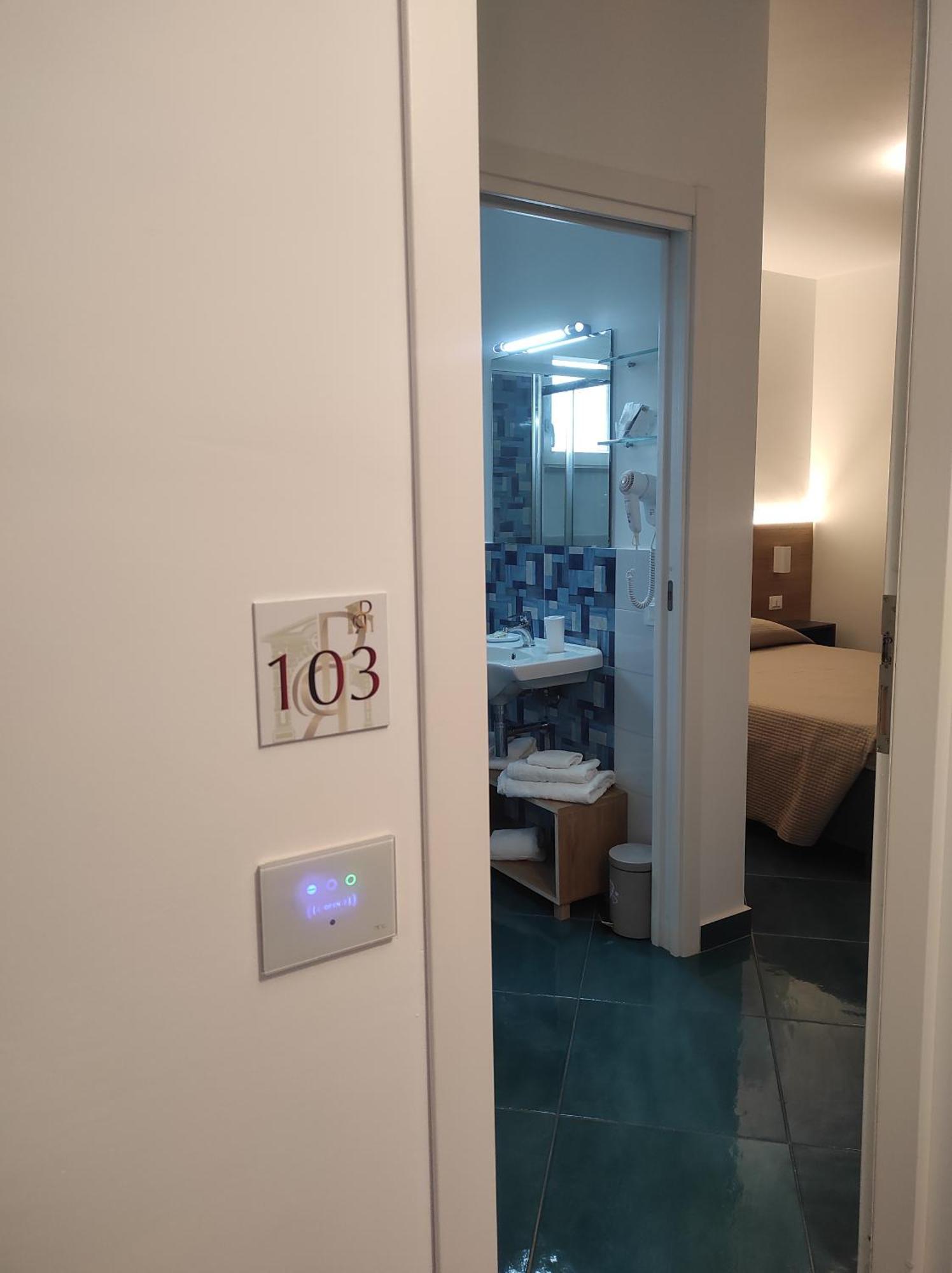 Residenza Porta Romana Тропеа Екстериор снимка