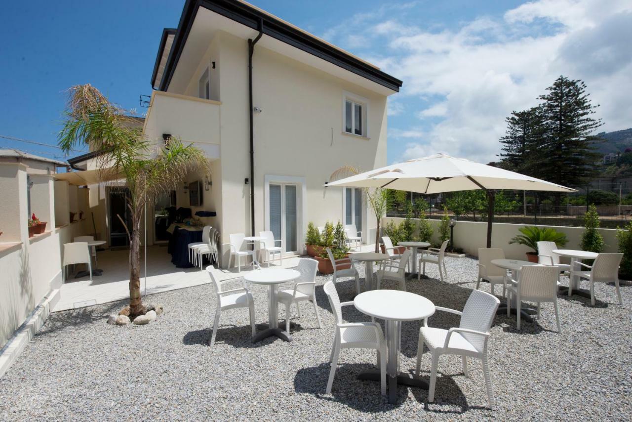 Residenza Porta Romana Тропеа Екстериор снимка